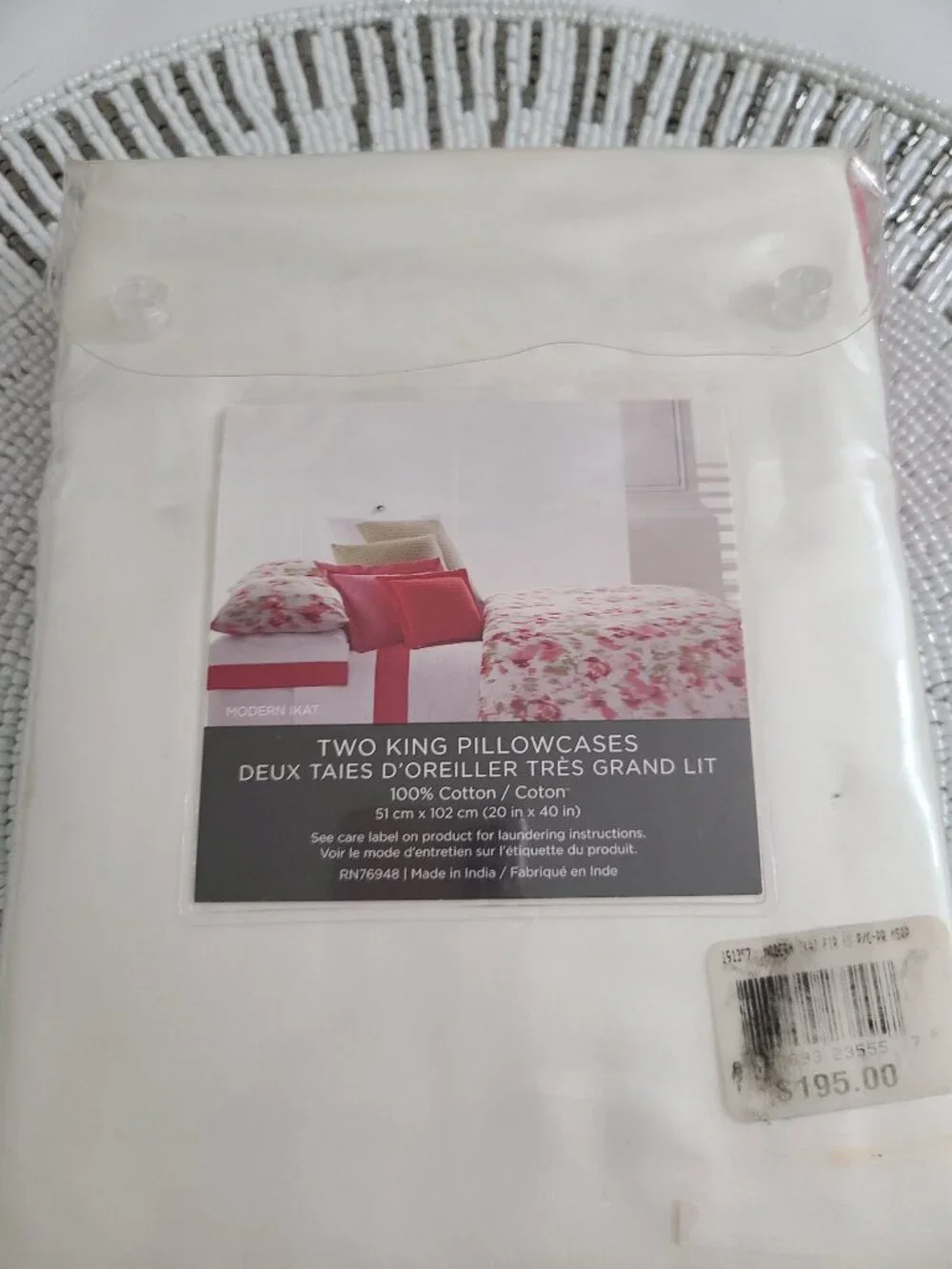 VERA WANG TWO KING PILLOWCASES